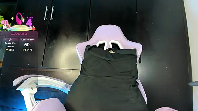 latin kay1 online show from 10/13/25, 01:40