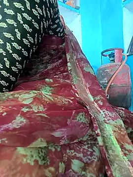 Snapshot of rasmi_powar chatting on 11/05/25, 02:47 rasmi powar online show from 11/05/25, 02:47