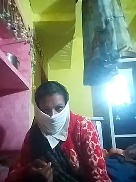 Snapshot of rasmi_powar chatting on 10/11/25, 03:57 rasmi powar online show from 10/11/25, 03:57