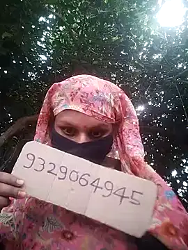 Snapshot of rasmi_powar chatting on 10/16/25, 07:38 rasmi powar online show from 10/16/25, 07:38