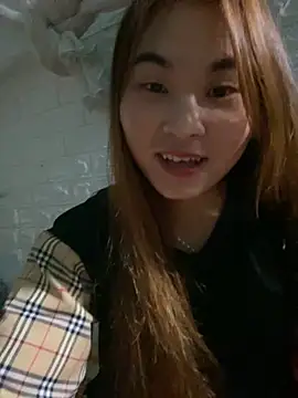 Yan 50299 online show from 10/14/25, 12:28