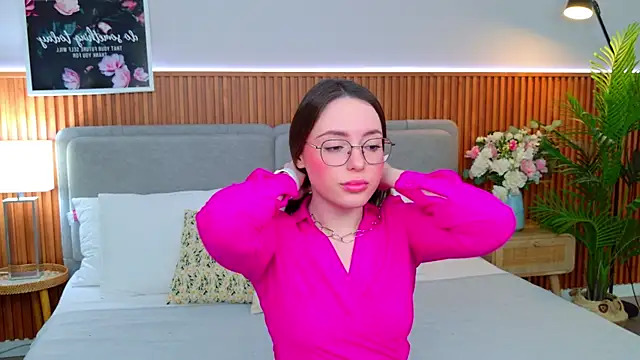 JulliRoss online show from 04/26/26, 05:05