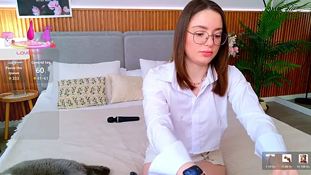 JulliRoss online show from 05/13/26, 05:03