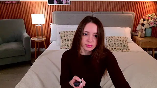 JulliRoss online show from 10/13/25, 05:20