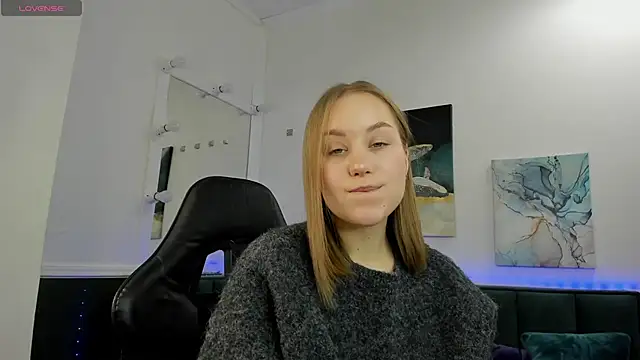 Melissa new22 online show from 12/15/25, 01:11