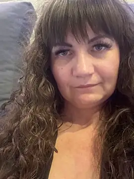 Butterfly8385 online show from 10/29/25, 09:47