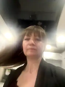 Butterfly8385 online show from 10/22/25, 06:51