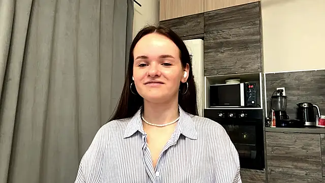 WalterGirlcute online show from 10/11/25, 08:15