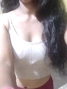 Snapshot of Jaanvi_G chatting on 10/13/25, 11:34 Jaanvi G online show from 10/13/25, 11:34