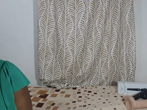 SweetBedroomEyez online show from 10/28/25, 09:30