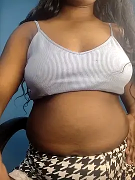 Snapshot of Lovely_Payal chatting on 10/15/25, 08:39 Lovely Payal online show from 10/15/25, 08:39