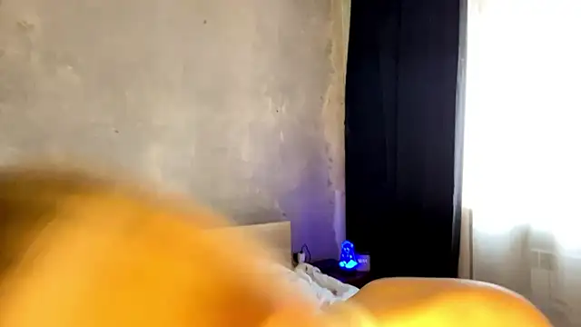 Kate mikki online show from 10/24/25, 04:33