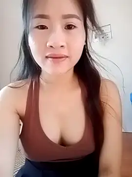 tuongvycute online show from 10/19/25, 01:52