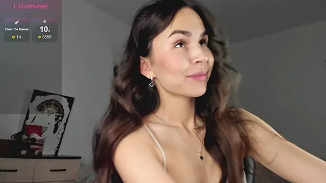 LionKierra online show from 11/19/25, 04:12