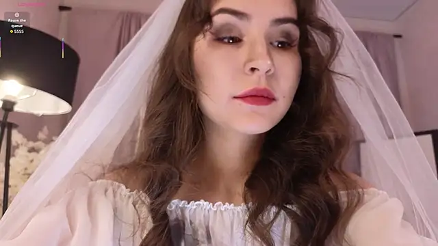 LionKierra online show from 10/25/25, 03:06