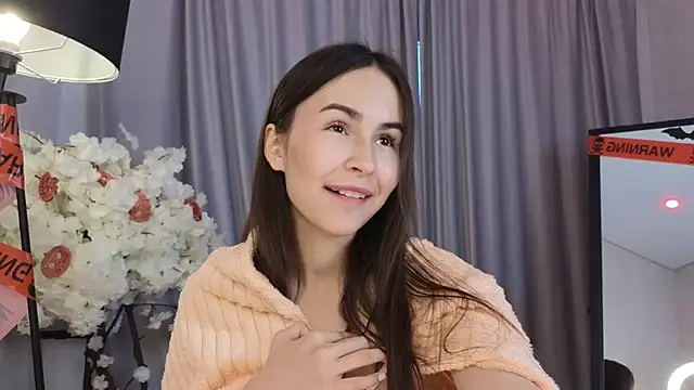 LionKierra online show from 11/02/25, 04:39