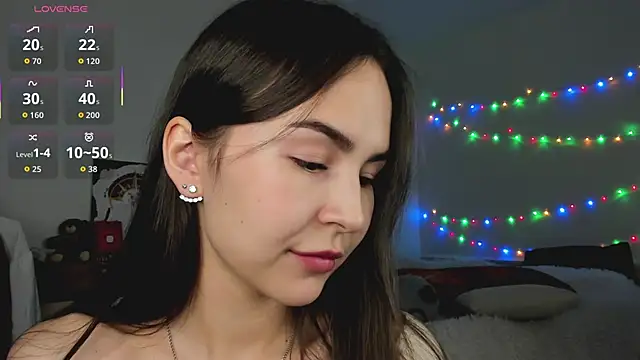 LionKierra online show from 12/18/25, 04:06