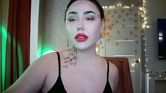 LolaMint  online show from 10/31/25, 11:29