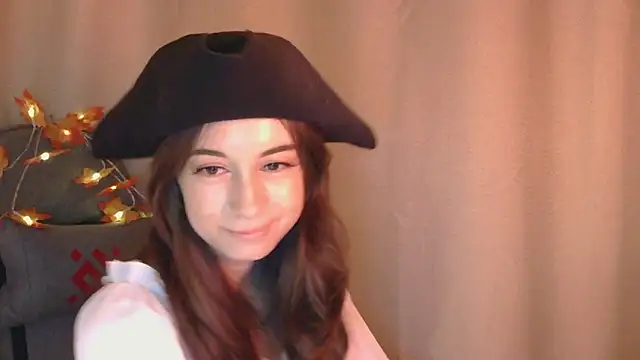 Snapshot of VeraLush chatting on 10/31/25, 02:24 VeraLush online show from 10/31/25, 02:24