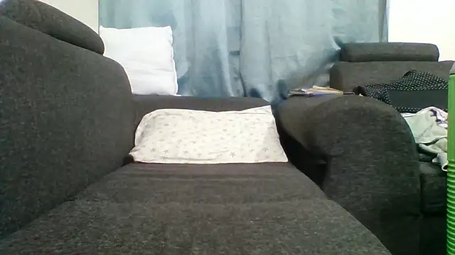 pontsho2004 online show from 11/28/25, 02:39