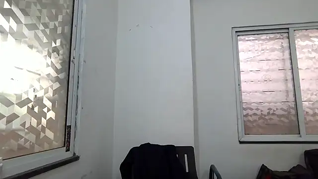 lil-twink19 online show from 11/10/25, 04:50