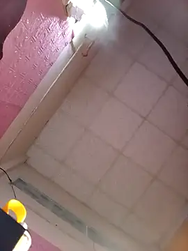 Snapshot of Cherry_pusy99 chatting on 12/16/25, 01:04 Cherry pusy99 online show from 12/16/25, 01:04