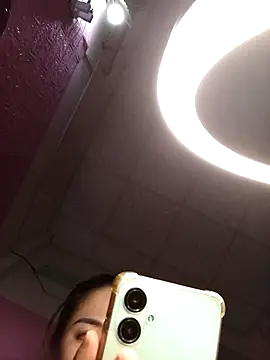 Snapshot of Cherry_pusy99 chatting on 11/05/25, 12:58 Cherry pusy99 online show from 11/05/25, 12:58