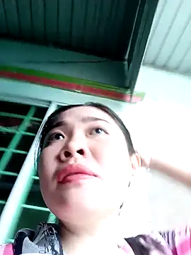 Snapshot of Cherry_pusy99 chatting on 11/18/25, 01:32 Cherry pusy99 online show from 11/18/25, 01:32