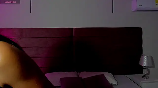 Snapshot of LittleVaale chatting on 12/03/25, 10:25 LittleVaale online show from 12/03/25, 10:25