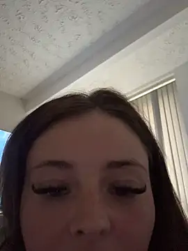 Jadeybabyy25 online show from 10/10/25, 03:57