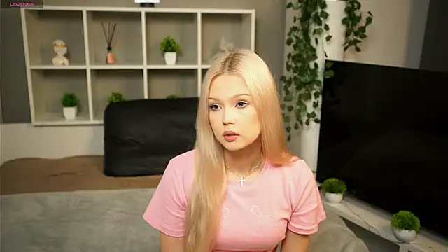 KaryTasch online show from 11/01/25, 09:19