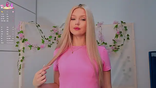 KaryTasch online show from 12/02/25, 10:22