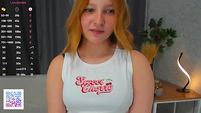 Snapshot of MelodySeelbach chatting on 10/19/25, 04:04 MelodySeelbach online show from 10/19/25, 04:04