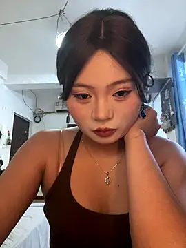 Snapshot of lan-xinh1 chatting on 10/20/25, 03:08 lan-xinh1 online show from 10/20/25, 03:08