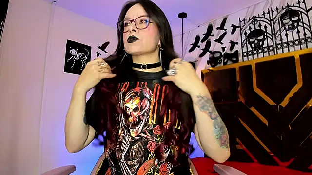 Evangelinejoness  online show from 11/05/25, 11:35