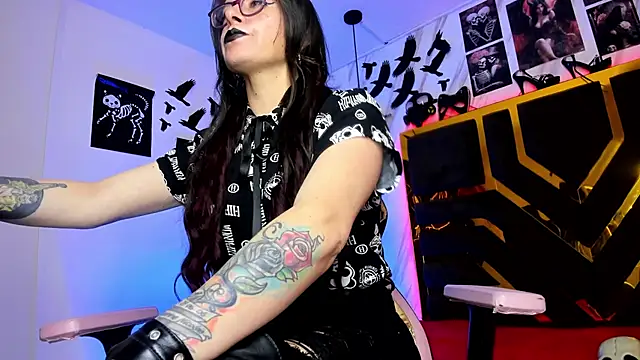 Evangelinejoness  online show from 11/28/25, 04:07