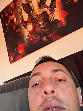 Pierry tchunay online show from 10/15/25, 09:06