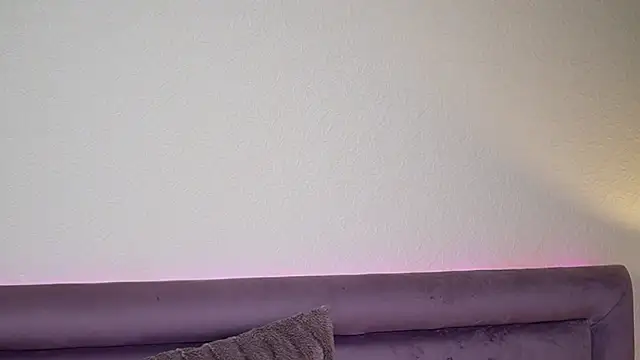 JoelleApril online show from 02/06/26, 09:44