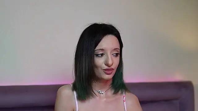 JoelleApril online show from 04/10/26, 08:05