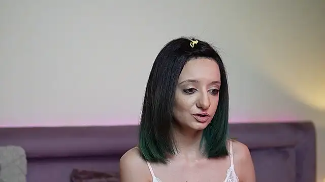 JoelleApril online show from 03/19/26, 09:04