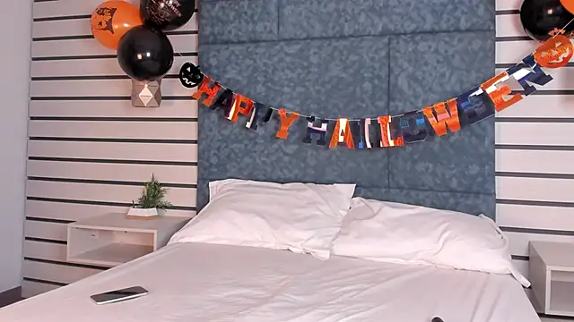 GabrielaBali online show from 10/30/25, 12:03