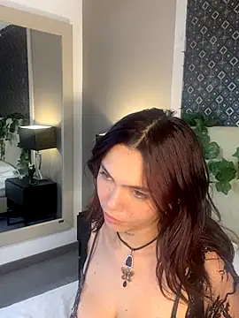 GabrielaBali online show from 11/08/25, 12:47