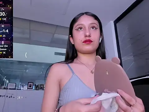 Snapshot of princesstina- chatting on 10/29/25, 07:35 princesstina- online show from 10/29/25, 07:35