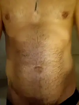 Snapshot of SphericalTulip99 chatting on 11/08/25, 02:42 SphericalTulip99 online show from 11/08/25, 02:42