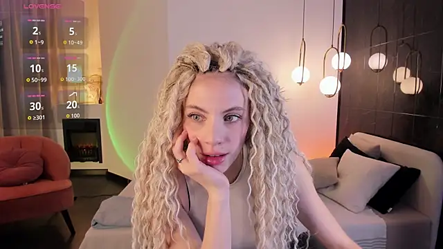 Snapshot of mia_silkk chatting on 10/14/25, 06:03 mia silkk online show from 10/14/25, 06:03