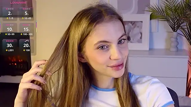 Snapshot of mia_silkk chatting on 11/25/25, 06:14 mia silkk online show from 11/25/25, 06:14