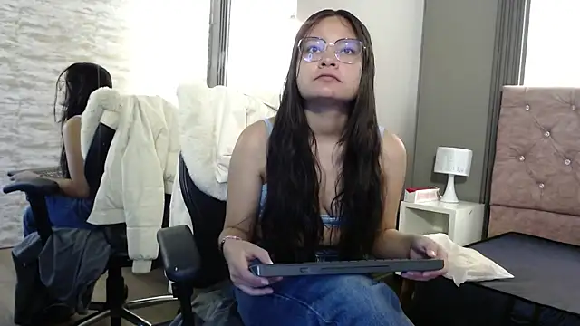  kita online show from 11/03/25, 11:47