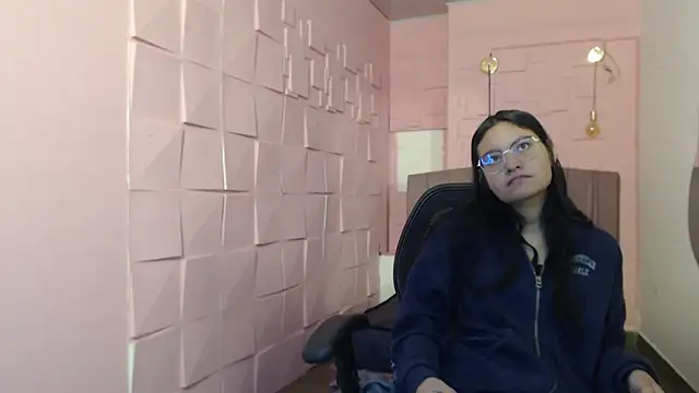  kita online show from 10/26/25, 01:55