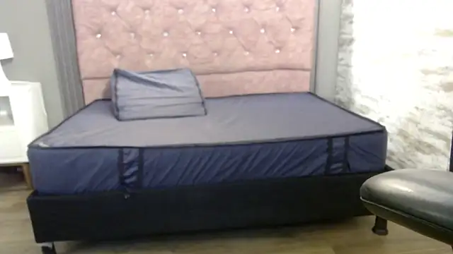  kita online show from 11/10/25, 01:49