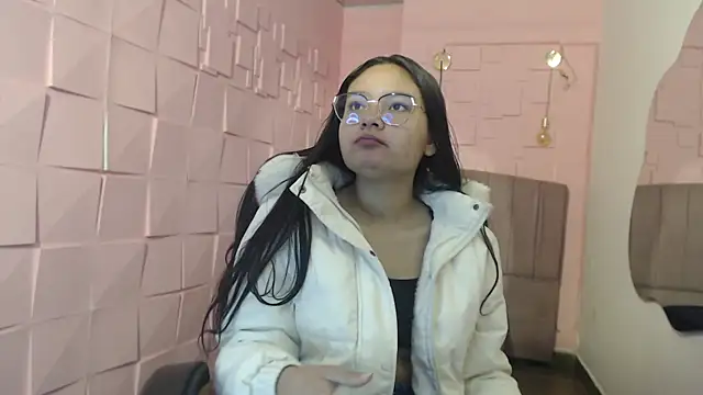  kita online show from 10/25/25, 01:34